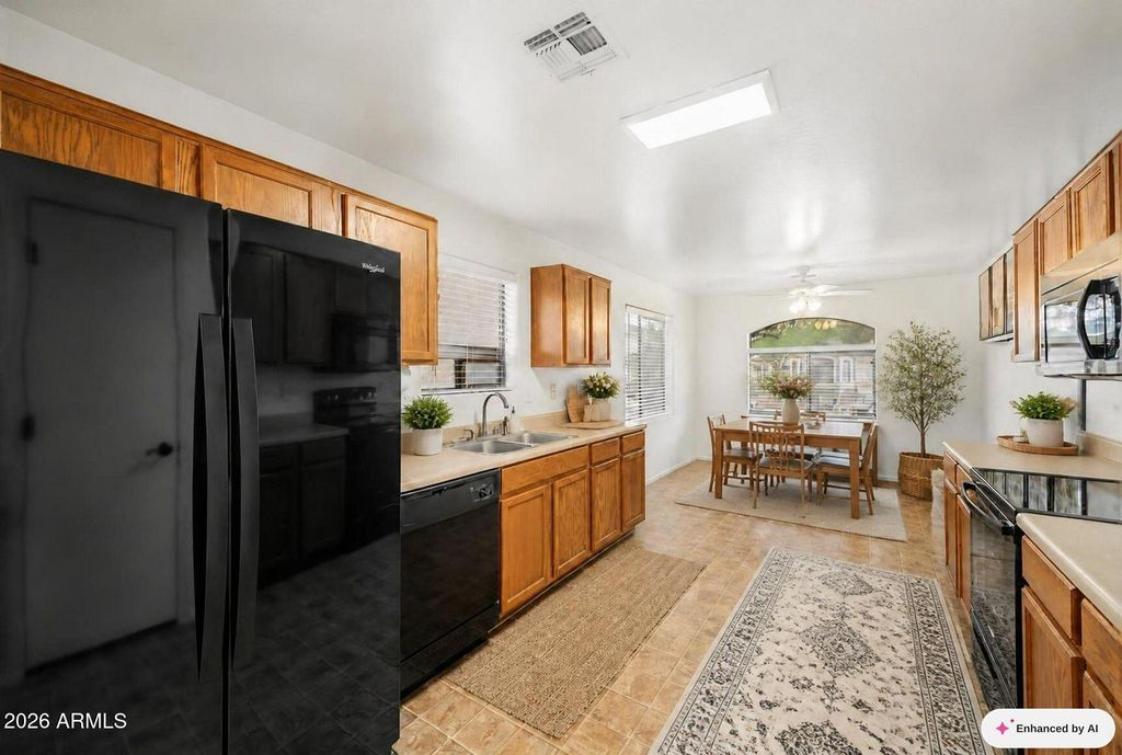375 E LESLIE Avenue, San Tan Valley, AZ 85140 — photo 2