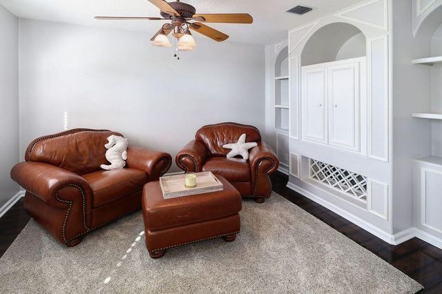 1119 Avondale Court, West Palm Beach, FL 33409