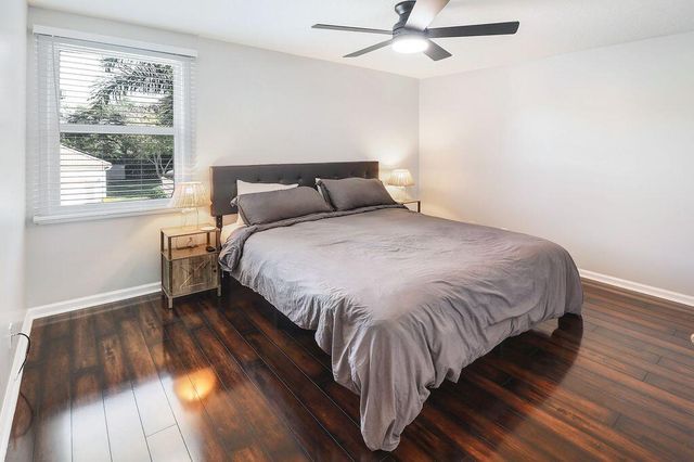 1119 Avondale Court, West Palm Beach, FL 33409