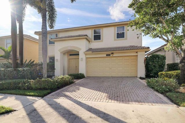 1119 Avondale Court, West Palm Beach, FL 33409