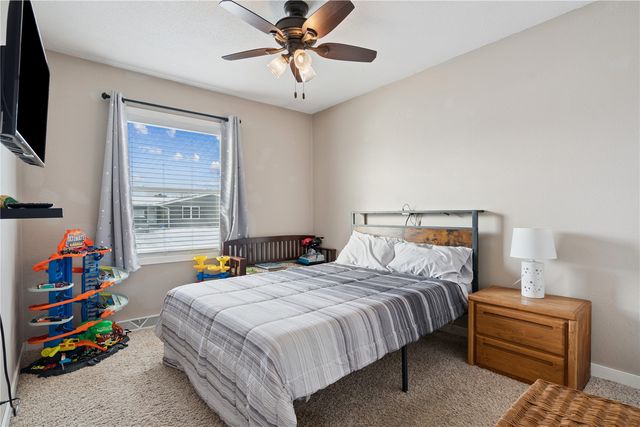 4602 Twin Pine Drive NW, Cedar Rapids, IA 52405