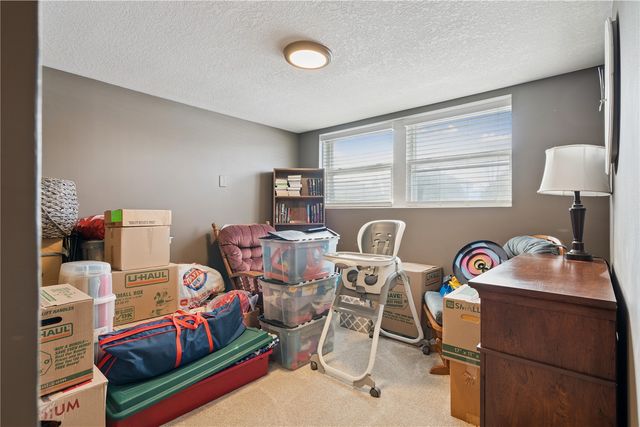 4602 Twin Pine Drive NW, Cedar Rapids, IA 52405