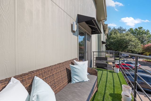 4211 Holland Avenue, Dallas, TX 75219