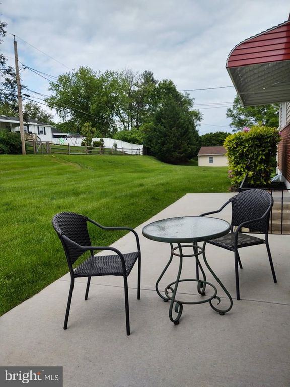 141 HOLLOW BROOK RD, Lutherville Timonium, MD 21093