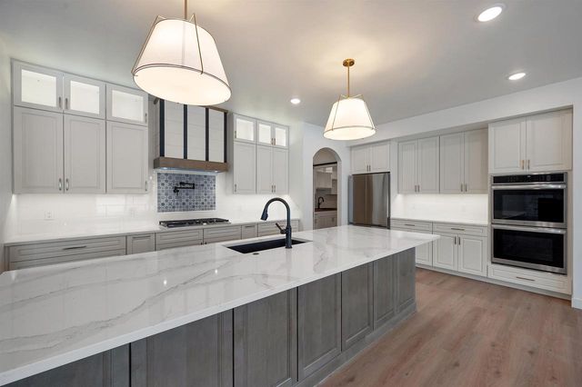 110 BECKERAE COURT, Wrightstown, WI 54180