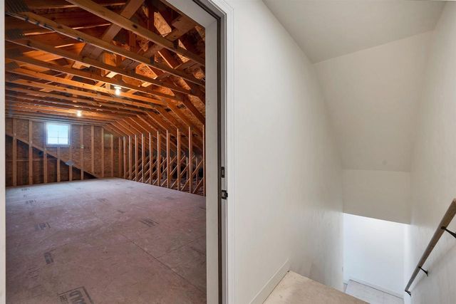 110 BECKERAE COURT, Wrightstown, WI 54180