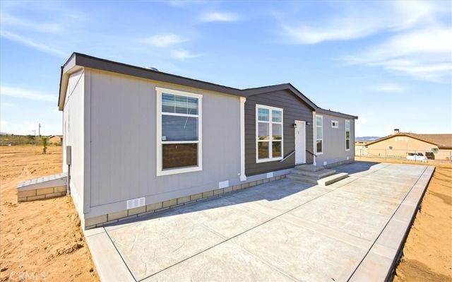 12594 Atsina Road, Phelan, CA 92371