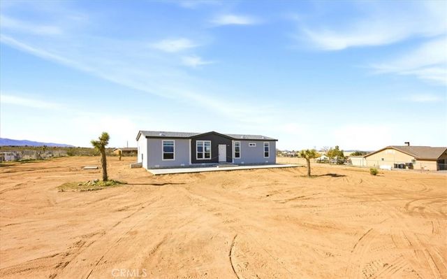 12594 Atsina Road, Phelan, CA 92371
