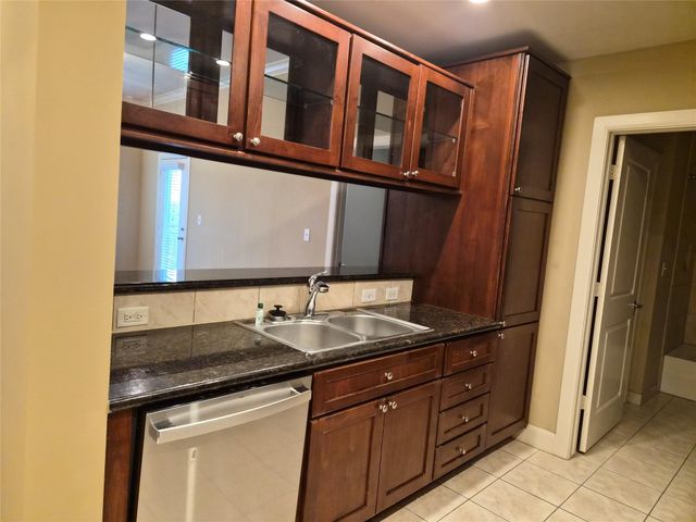 1010 Rosine Street 23, Houston, TX 77019