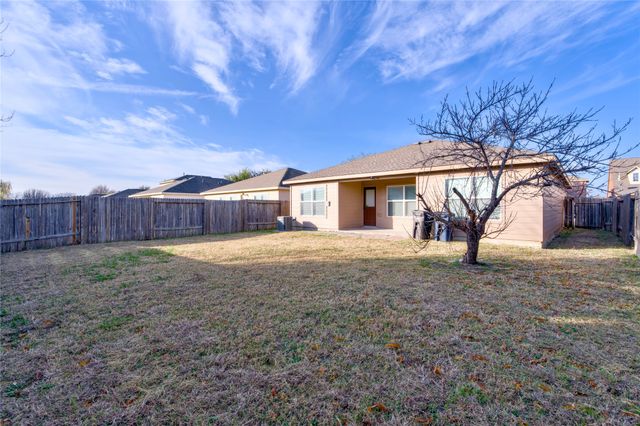 10005 Quail Glen Drive, Fort Worth, TX 76140