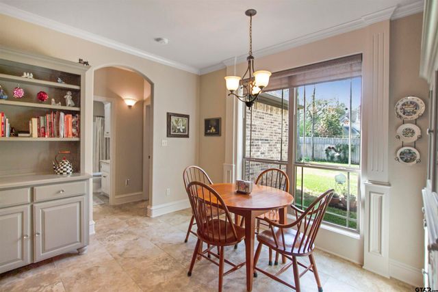 8529 Castleton Way, Tyler, TX 75703