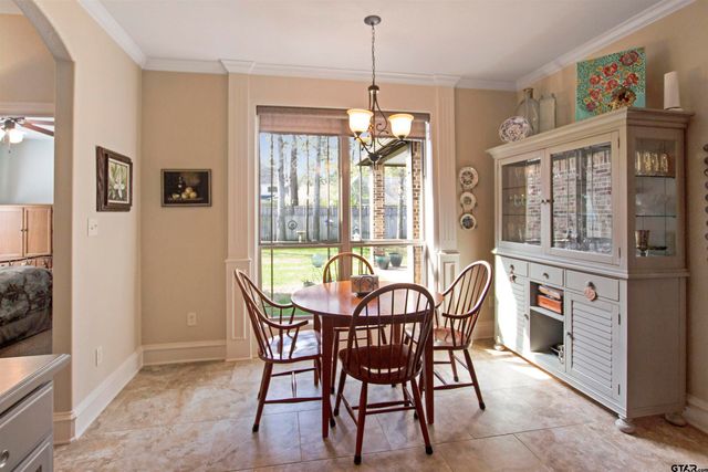 8529 Castleton Way, Tyler, TX 75703