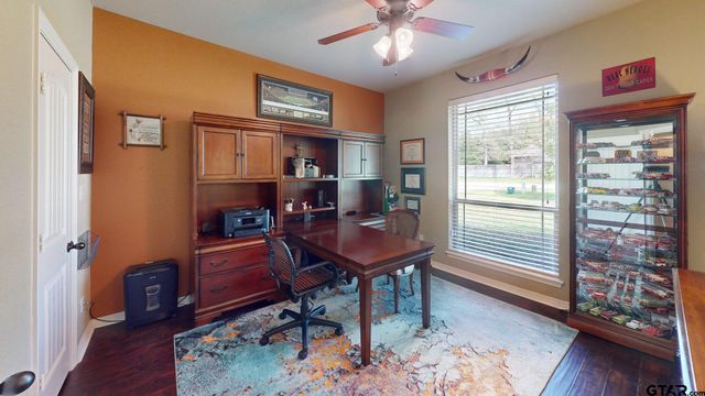 8529 Castleton Way, Tyler, TX 75703