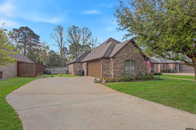 8529 Castleton Way, Tyler, TX 75703