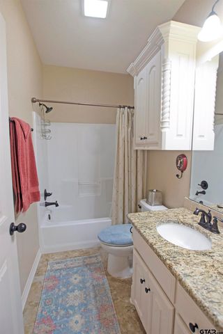 8529 Castleton Way, Tyler, TX 75703