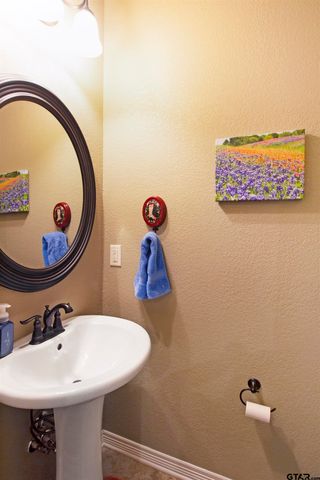 8529 Castleton Way, Tyler, TX 75703