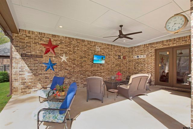 8529 Castleton Way, Tyler, TX 75703