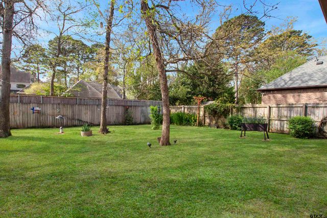 8529 Castleton Way, Tyler, TX 75703