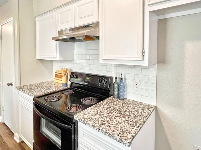 113 June Court, Richwood, TX 77531