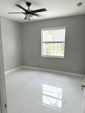 4451 E Seneca Ave, Weston, FL 33332