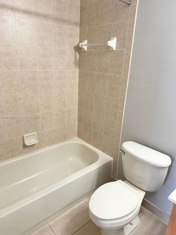 4451 E Seneca Ave, Weston, FL 33332