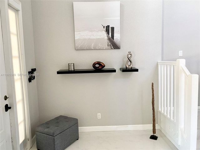 4451 E Seneca Ave, Weston, FL 33332