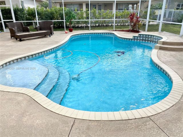 4451 E Seneca Ave, Weston, FL 33332