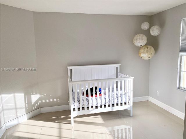 4451 E Seneca Ave, Weston, FL 33332