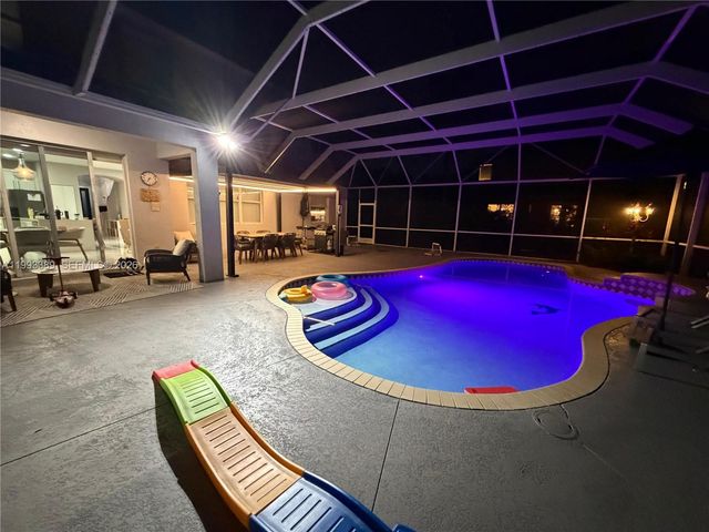 4451 E Seneca Ave, Weston, FL 33332