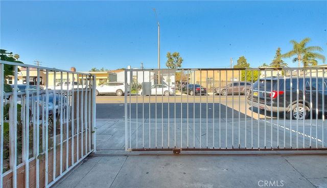 456 E Market, Long Beach, CA 90805
