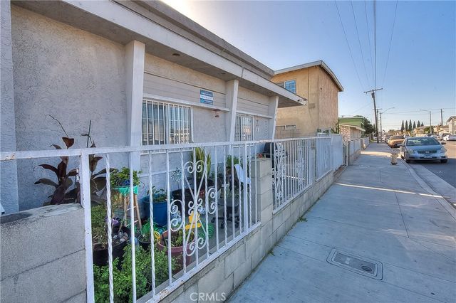 456 E Market, Long Beach, CA 90805