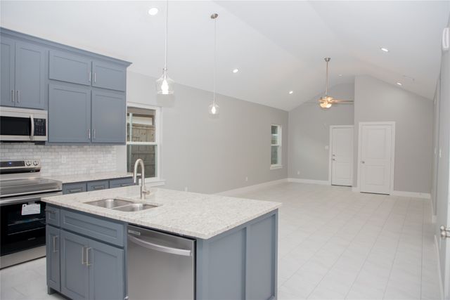 1527 Caldwell Avenue, Dallas, TX 75223