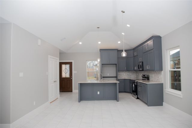 1527 Caldwell Avenue, Dallas, TX 75223