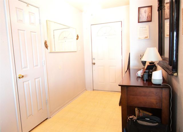 2310 Kings Court Street, Beaumont, TX 77701