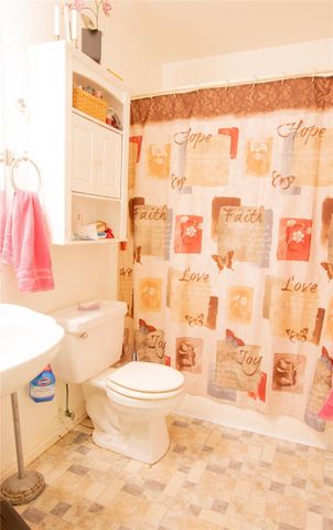 2310 Kings Court Street, Beaumont, TX 77701