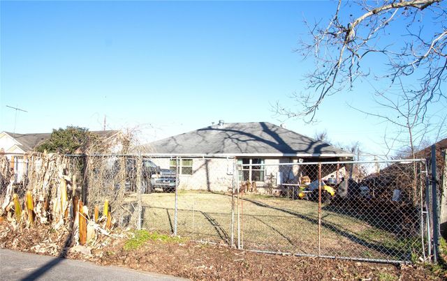 2310 Kings Court Street, Beaumont, TX 77701