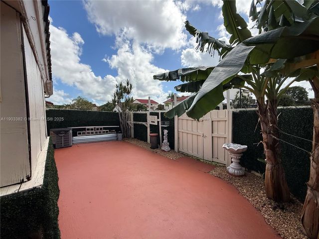 2901 San Remo Cir, Homestead, FL 33035
