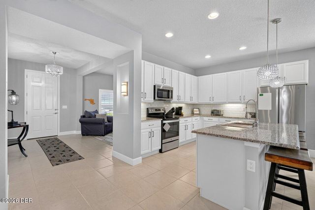 215 Magenta Road, Daytona Beach, FL 32124