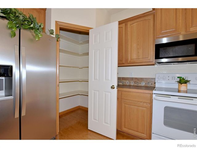 1047 Canal Drive, Windsor, CO 80550