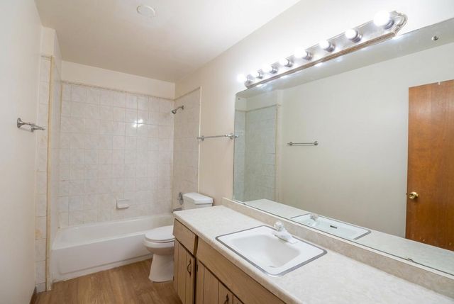 45 N Mcaree Road, Waukegan, IL 60085