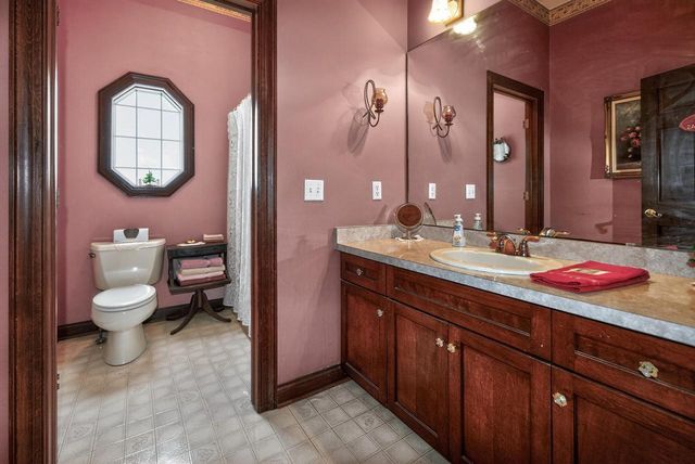 2075 Parkwood COURT, Grafton, WI 53024