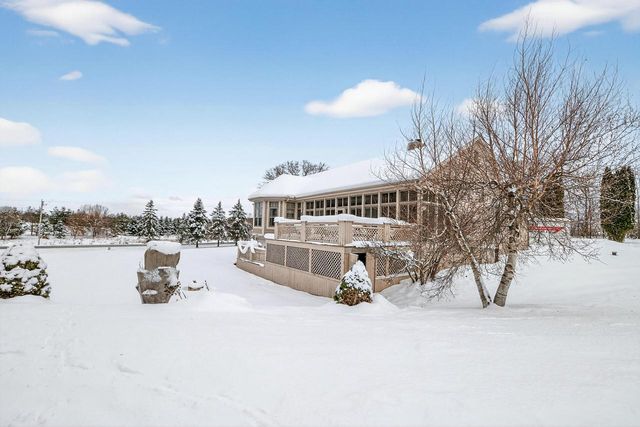 2075 Parkwood COURT, Grafton, WI 53024