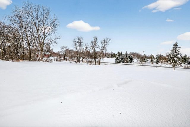 2075 Parkwood COURT, Grafton, WI 53024