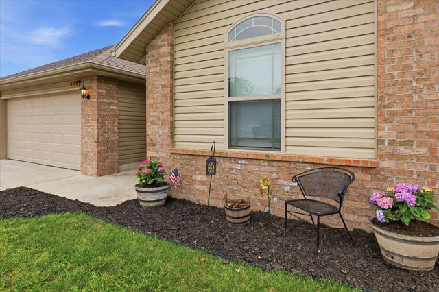 448 W Melody Lane, Republic, MO 65738