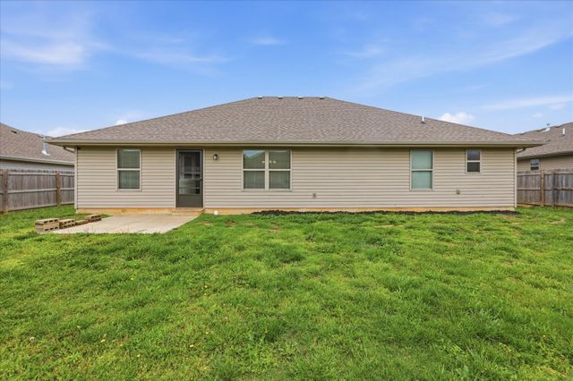 448 W Melody Lane, Republic, MO 65738