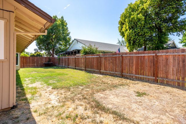 6951 Marvin Trail, Redding, CA 96001
