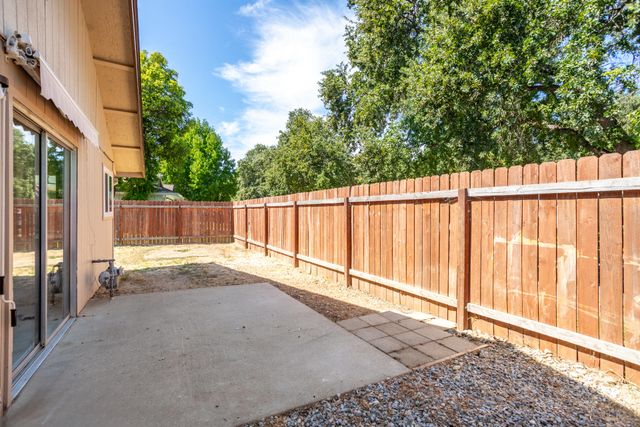 6951 Marvin Trail, Redding, CA 96001
