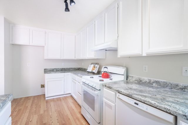 6951 Marvin Trail, Redding, CA 96001