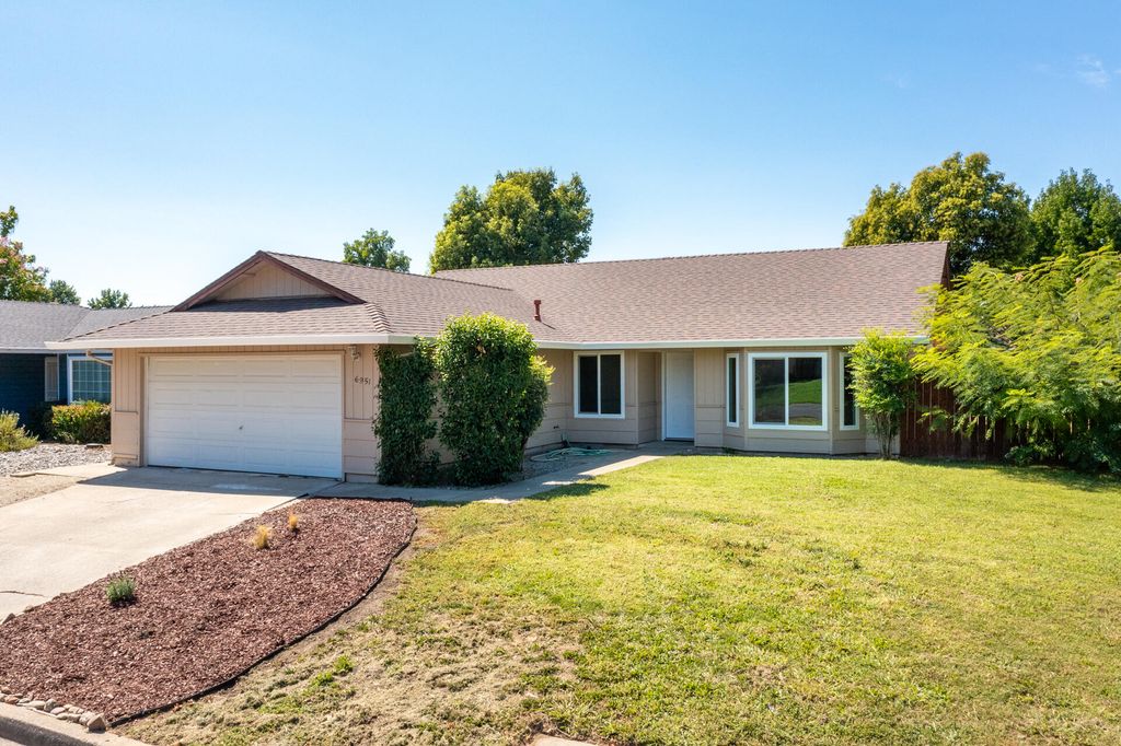 6951 Marvin Trail, Redding, CA 96001