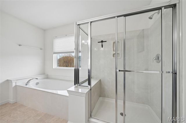 3329 Charlestowne Crossing Drive, St Charles, MO 63301